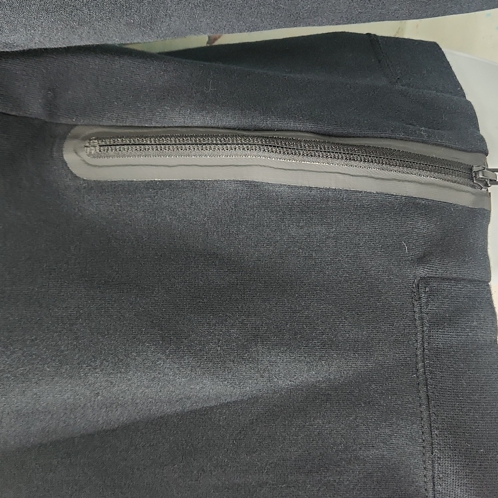 Nike Sportswear Tech Turtneck Sweatshirt‎ - Picture 7 of 10